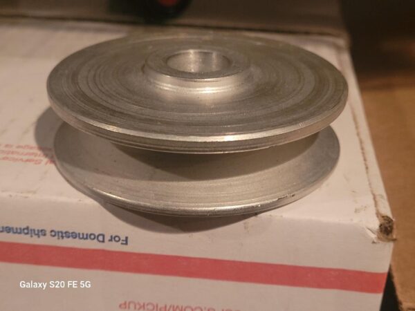 Nos alternator pulley 1100837. 302 350  396 427   ls6 l78 l89 z28 lt1 copo and zl1