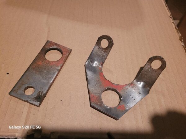 1967 396 427 brackets / engine lift hooks