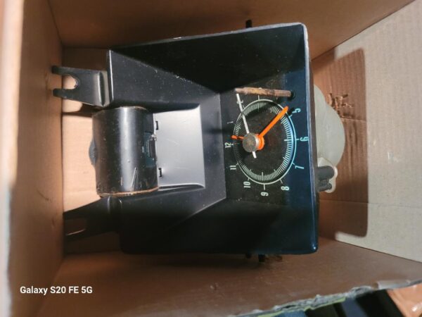 Original Nice gm  z28 396 427 used 1969 camaro clock