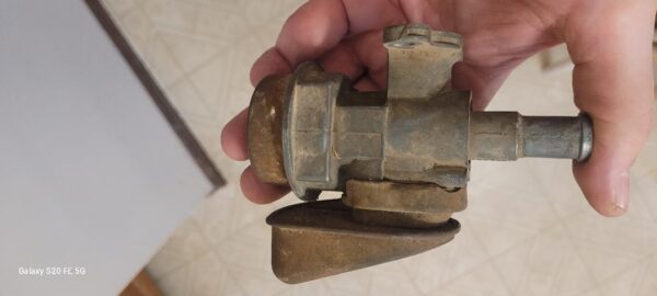 1969 z28 diverter valve. 29295 used. survivor 302 camaro.