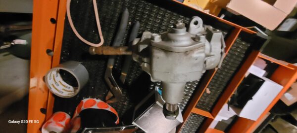 1969 camaro manual steering box feb 7 69 date. Clean.