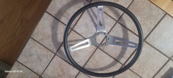 1970 comfort grip steering wheel, like nos.  70 chevelle 454 ls5 ls6