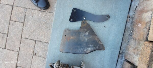 1969 big block only alternator brackets