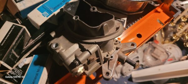 8a3 end carrburertor  tri power 3x2 holley 375