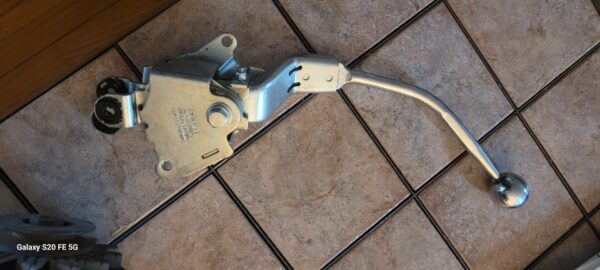 1969 restored, rebuikt, replated z28 camaro shifter and bracket