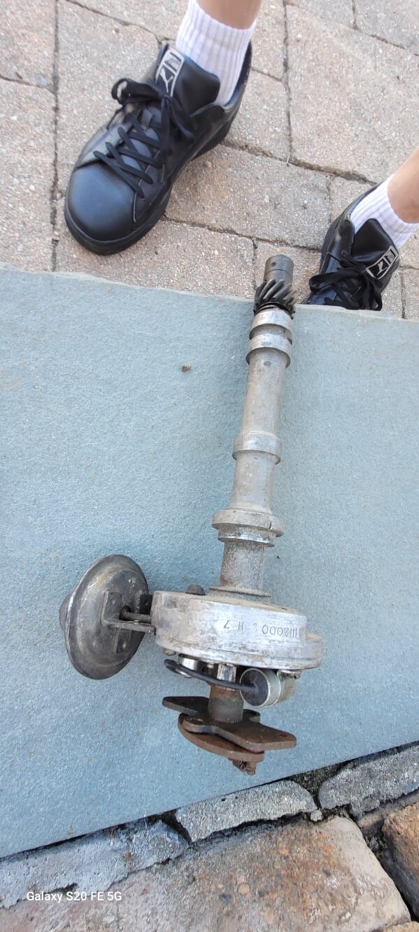 1970 l78 chevelle distributor h69 date. Real deal...as shown.   396 375hp
