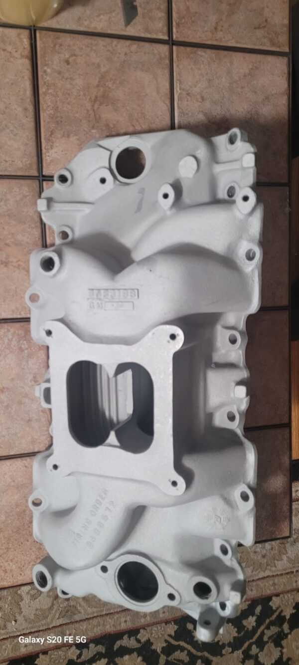1969 zl1 intake #198.  Late 68 date....427 l88.  Aluminum