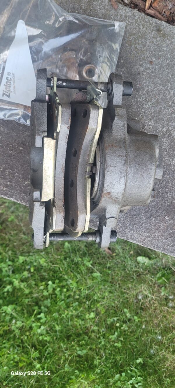 969 camaro factory  caliper rebuilt and used for 2 weeks.  Dated  nov 2 1968.  It is clean 633 housing.....w pads
