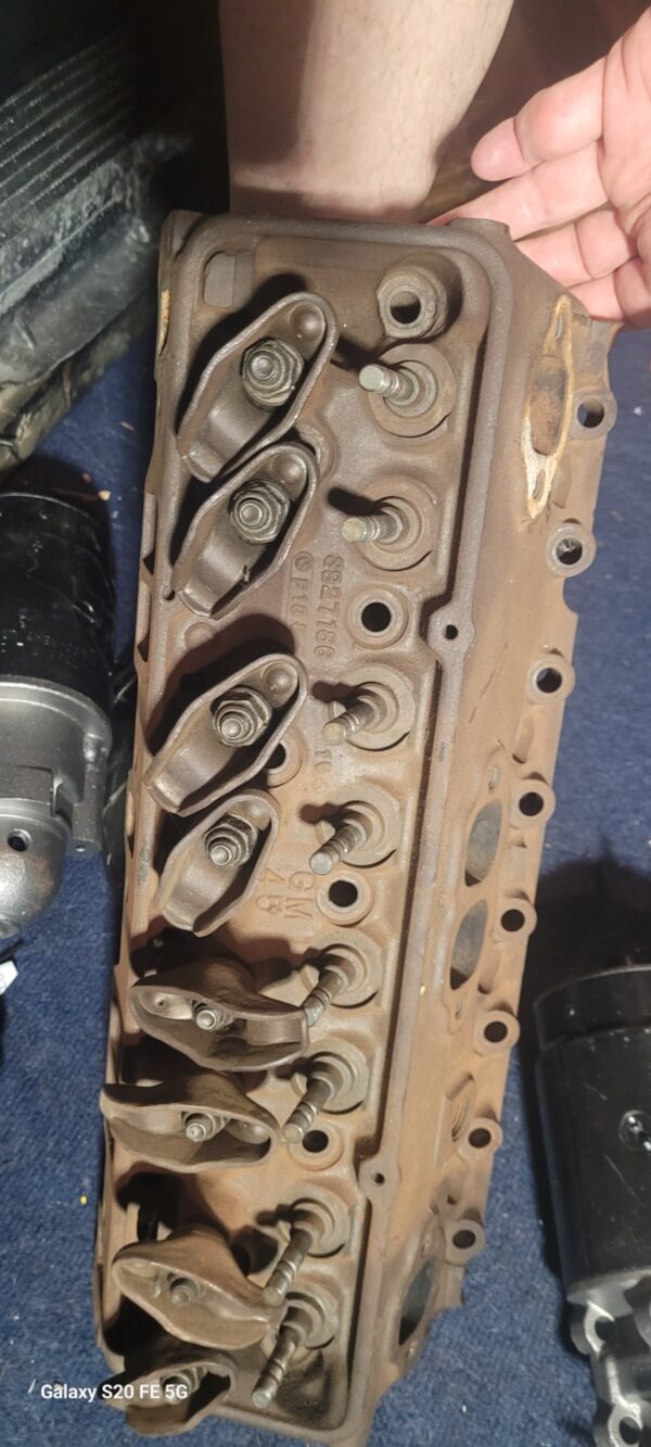 #186 z28 1969 June 69 date. Head Rockers and valves. Nice core