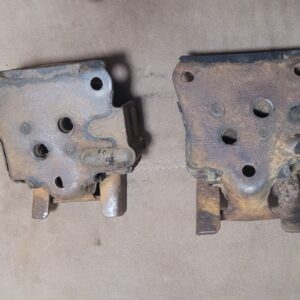 1970 z 1969 late z assembly line motor mounts.   302 dz.  350 lt1.