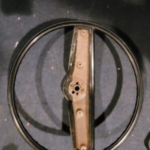 1970 chevelle steering wheel super sport. No cracks on rim like 99 percent of others.