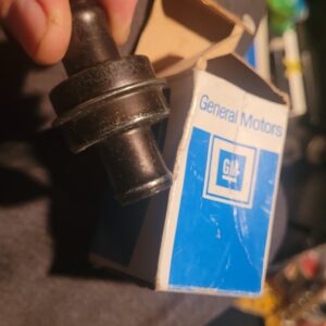 1967 corvette 427 tripower 3x2 and z28 3p2camaro flame arrestor in gm box. Check your application. 