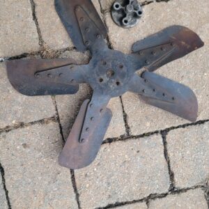 1969 hi perf 427 yenko Nova  5 blade 5 rivet fan w spacer hi horse bb.