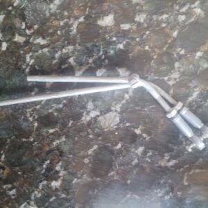 3x2 mechanical linkage.   As shown 3x2 427 corvette. 