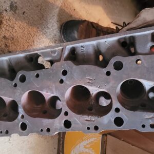 Jan 1966 date  rare head. Squareport  858 425hp. 427.  One cylinder has signs of valve issue but guarateed  not an issue.