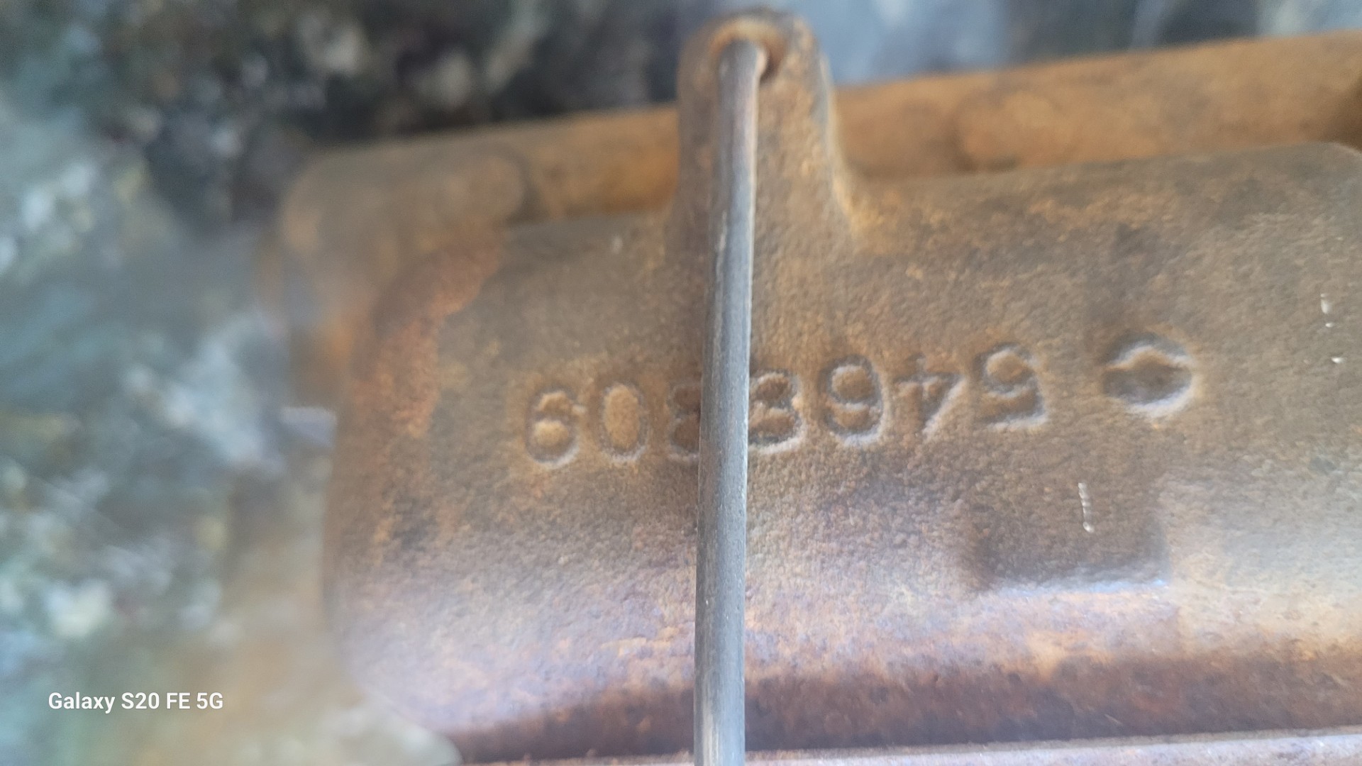 Master cylinder 1969 camaro ...dated Oct 6 1968 Or Oct 6 1969. - Image 3
