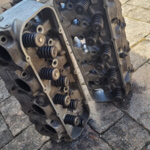 842 and 392 aluminum closed chambered l88 heads. No weldsno repairs. Taken off a running motor. Clean pieces. 