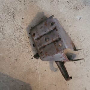 67 camaro shock mount plate. Lh nice used 12 bolt.   for a pari