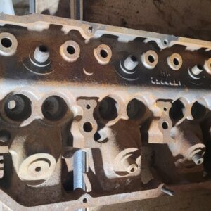  Cuda charger challenger 426 Hemi cylinder head as shown.   Not sure of application looks like hemi 426