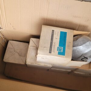 L88 pistons gm nos set of 8 open chamber .....427 corvette in boxes. 