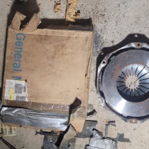 Nos 66 67 427 corvette 4 speed clutch assembly in gm box as shown   