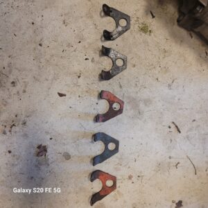 Engine Lift hooks camaro nova corvette chevelle  4 front big block 302 350 396 427 454.  5 sets small block.........bb
