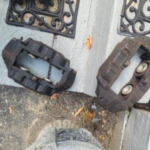 Pair of calipers 396 427 454 350 327  65 up corvette nice clean cores not rusty. 