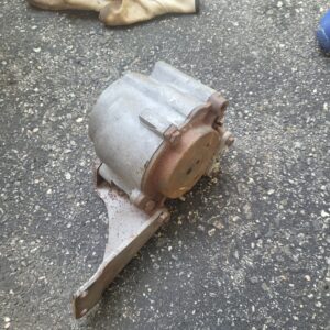 May 2 69 smog pump camaro l78 w rare big block only  factory bracket .. great date.  Selling as a core. Tons of systems in stock. 