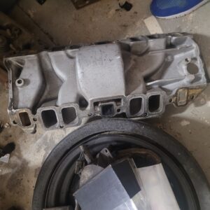 zl1 l88 1969 intake manifold 1969 vintage. 427 aluminum rare pad cast #198. Not a restamped 163.   No cracks nice one 1095