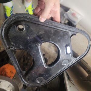 Tri power corvette 3x2 air cleaner base 427. Has weld repair as shown. Functions as it shoukd if you dont have 500 for a good one this is a great budget piece or for a rat rod 3 duece setup.