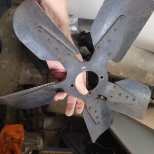 1967 big block fan 5 blade offset..