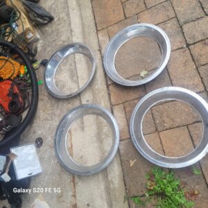A set of 4 69 z28 rally wheel capps.  4 clip oval hole, the rare ones.  Also correct 68z and 67 corvette 15 inch dc ralleys. 