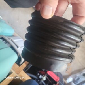 63 to 65 hard rubber real fi hose to air cleaner corvette ...nice one.