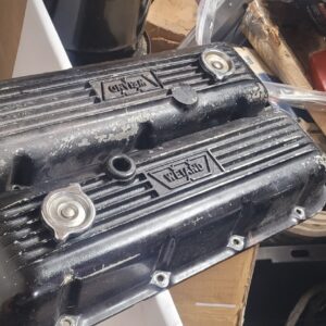 Weind finned aluminum big block valve covers. 396 427 454. Rare items dont see too many.